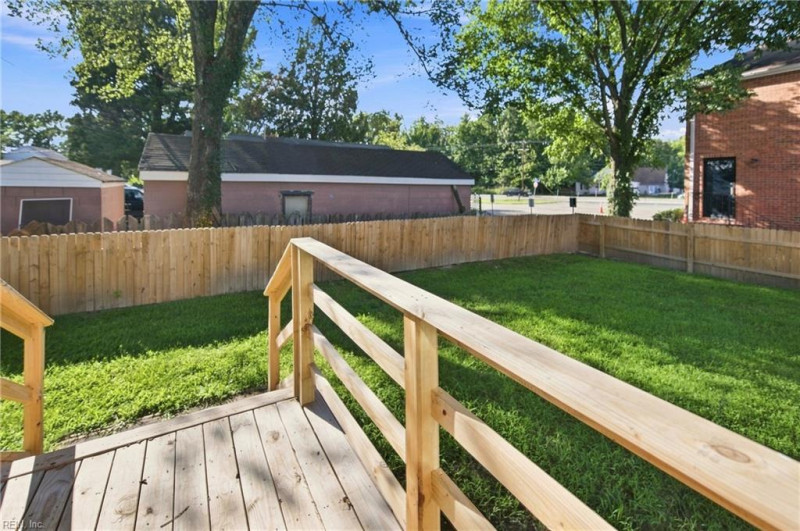Photo 33 of 39 residential for sale in Chesapeake virginia Photo 33 of 39 residential for sale in Chesapeake virginia