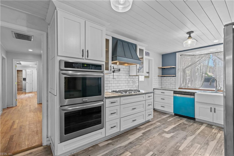 Photo 15 of 35 residential for sale in Norfolk virginia