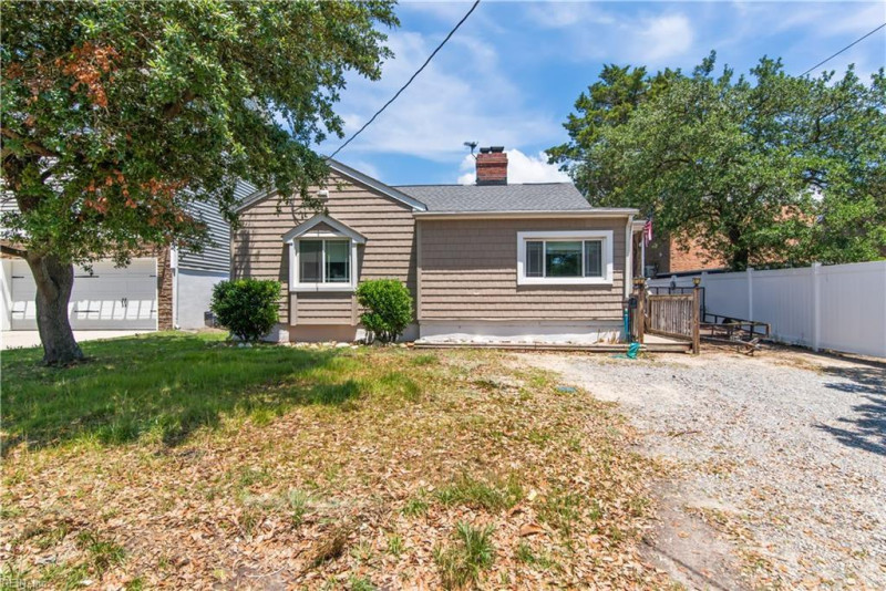Photo 2 of 35 residential for sale in Norfolk virginia