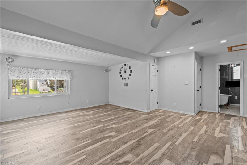 Photo 7 of 35 residential for sale in Norfolk virginia