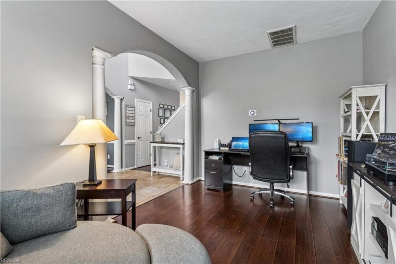 Photo 6 of 45 residential for sale in Chesapeake virginia Photo 6 of 45 residential for sale in Chesapeake virginia