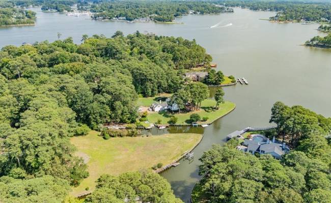 1519 Duke of Windsor Road, Virginia Beach, VA 23454
