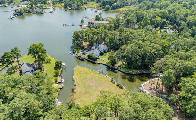 1519 Duke of Windsor Road, Virginia Beach, VA 23454