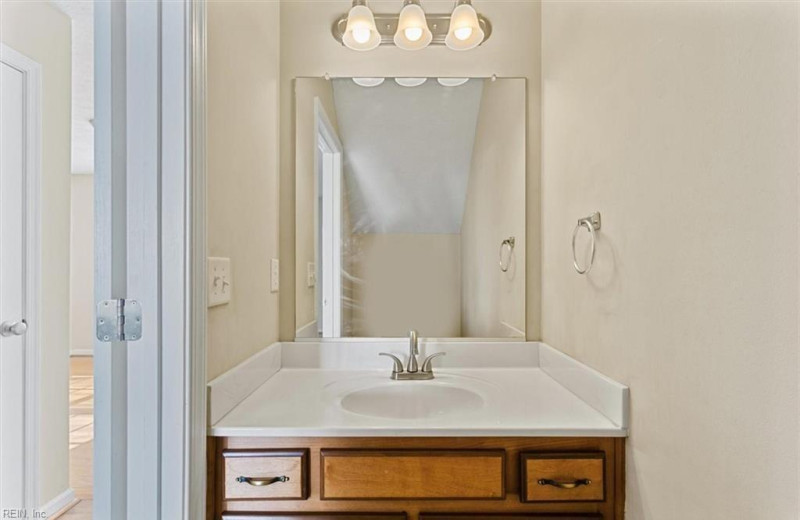 Photo 6 of 25 residential for sale in Newport News virginia Photo 6 of 25 residential for sale in Newport News virginia