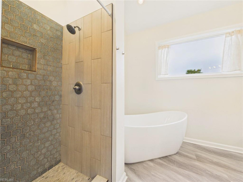 Photo 19 of 46 residential for sale in Virginia Beach virginia