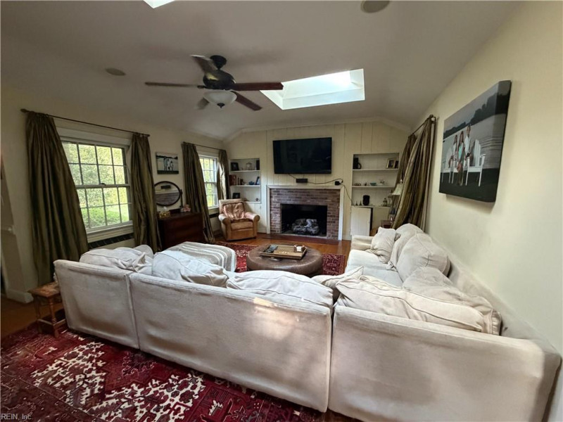 Photo 3 of 6 residential for sale in Virginia Beach virginia Photo 3 of 6 residential for sale in Virginia Beach virginia