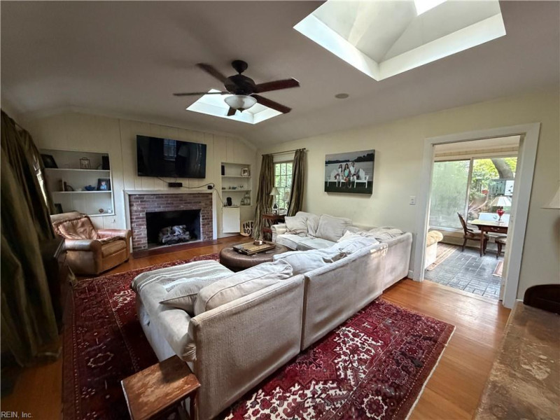 Photo 4 of 6 residential for sale in Virginia Beach virginia Photo 4 of 6 residential for sale in Virginia Beach virginia