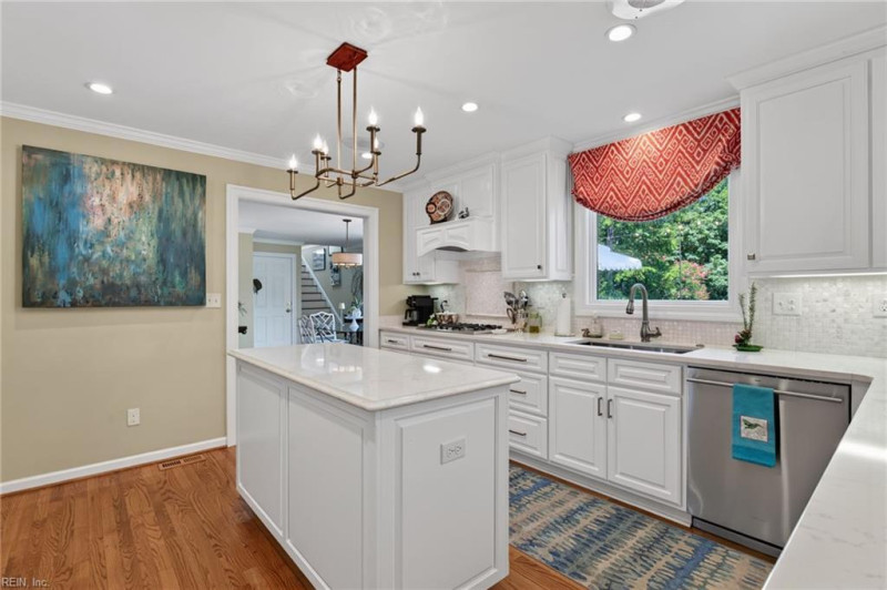Photo 13 of 50 residential for sale in Suffolk virginia