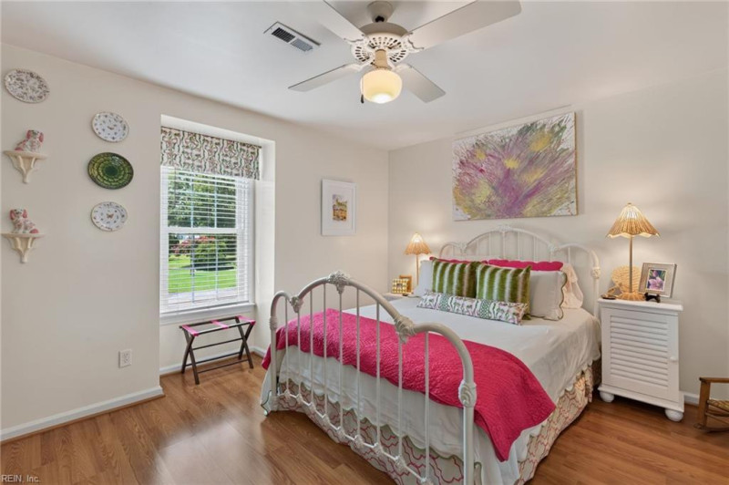 Photo 27 of 50 residential for sale in Suffolk virginia