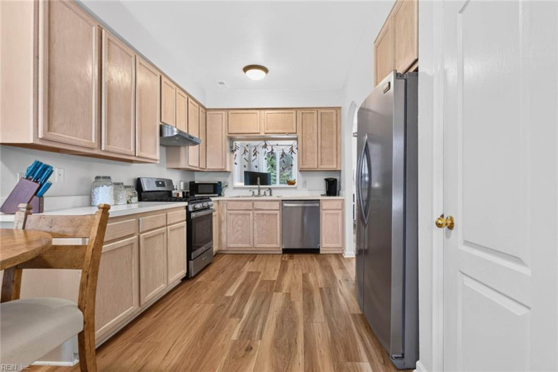 Photo 16 of 50 residential for sale in Virginia Beach virginia