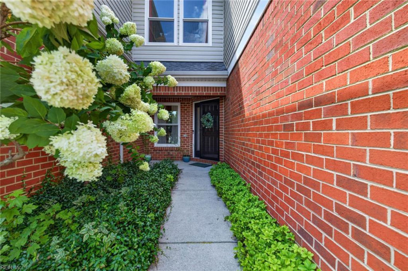 Photo 2 of 50 residential for sale in Virginia Beach virginia