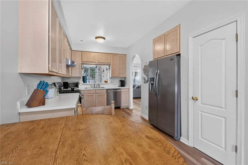 Photo 20 of 50 residential for sale in Virginia Beach virginia