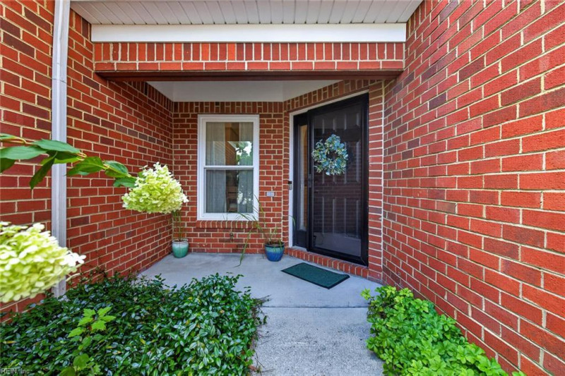 Photo 3 of 50 residential for sale in Virginia Beach virginia