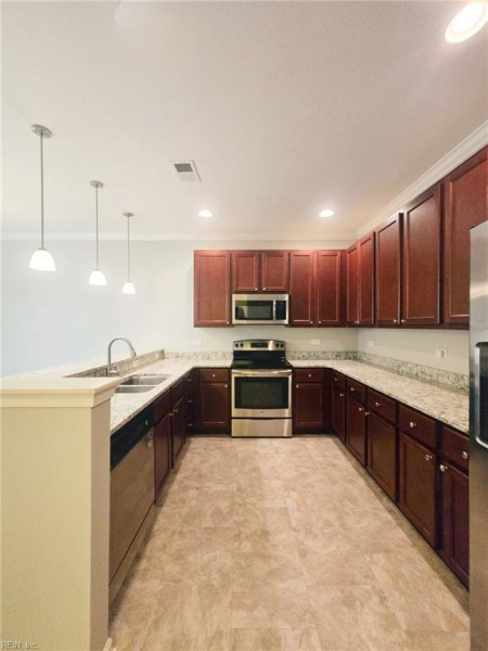 Photo 15 of 50 residential for sale in Chesapeake virginia