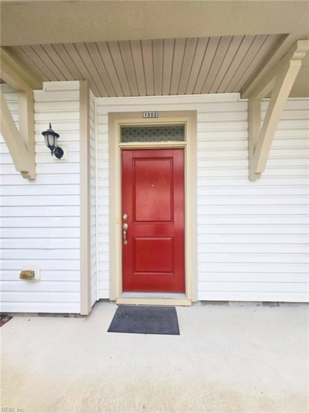 Photo 4 of 50 residential for sale in Chesapeake virginia