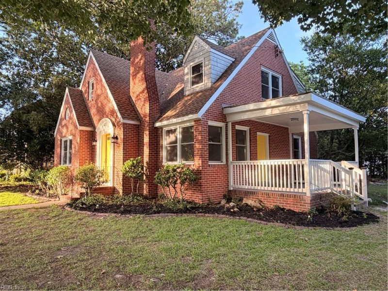 Photo 1 of 41 rental for rent in Portsmouth virginia