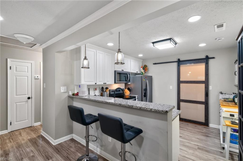 Photo 7 of 20 residential for sale in Hampton virginia