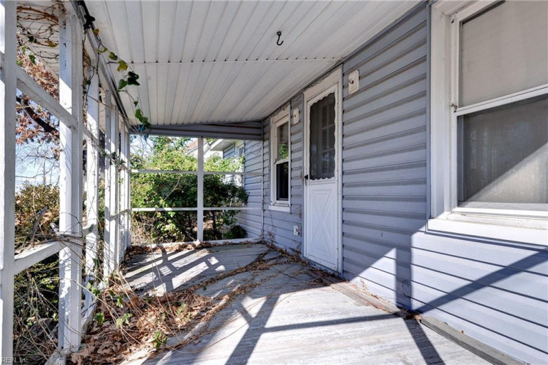 Photo 3 of 10 residential for sale in Hampton virginia Photo 3 of 10 residential for sale in Hampton virginia