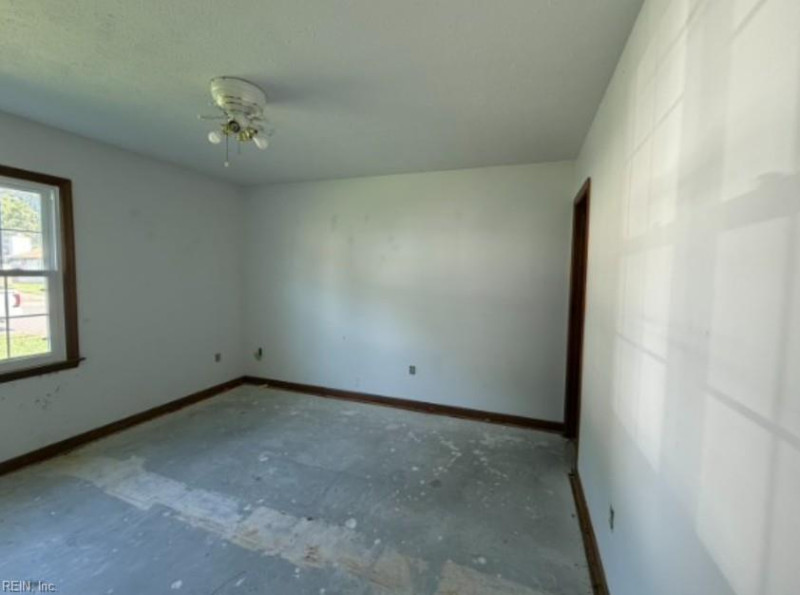 Photo 3 of 4 residential for sale in Hampton virginia