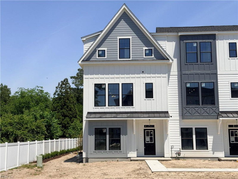 Photo 3 of 27 residential for sale in Chesapeake virginia Photo 3 of 27 residential for sale in Chesapeake virginia