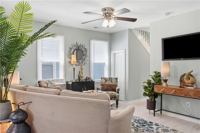 Photo 3 of 26 residential for sale in Chesapeake virginia