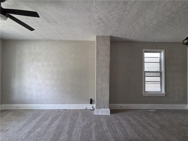 Photo 11 of 38 residential for sale in Newport News virginia