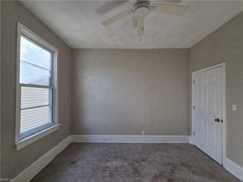Photo 28 of 38 residential for sale in Newport News virginia
