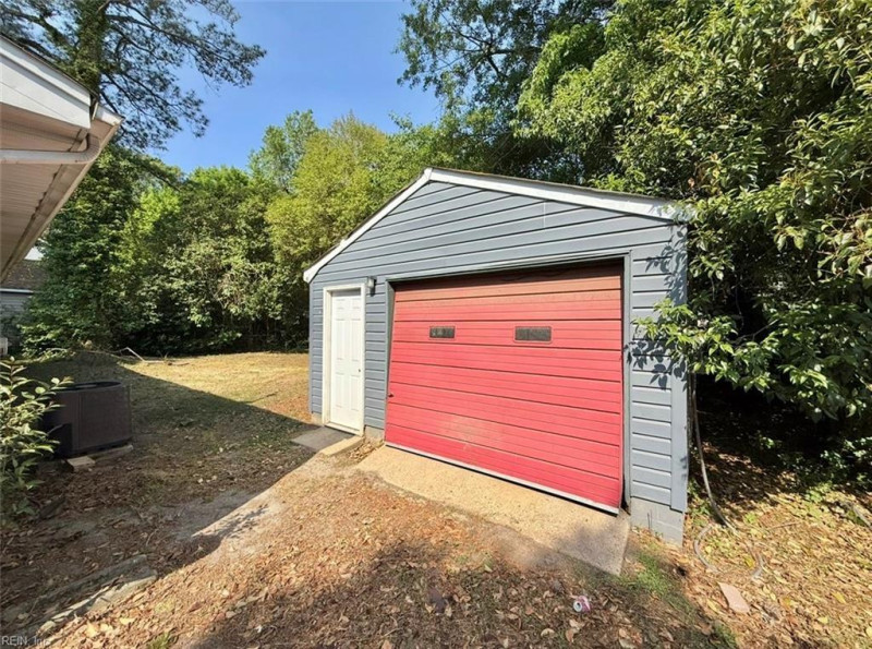 Photo 11 of 12 residential for sale in Norfolk virginia