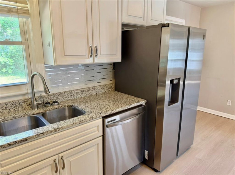 Photo 4 of 12 residential for sale in Norfolk virginia