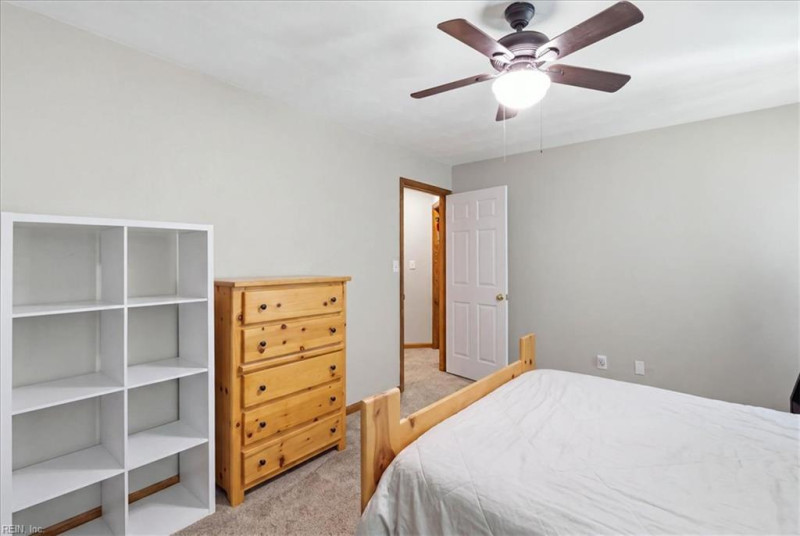 Photo 19 of 36 residential for sale in Chesapeake virginia