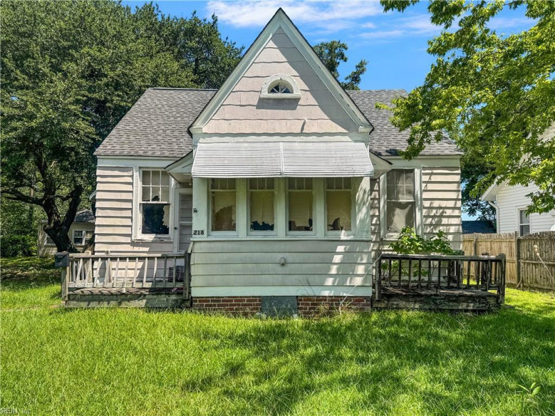 Photo 1 of 29 residential for sale in Hampton virginia