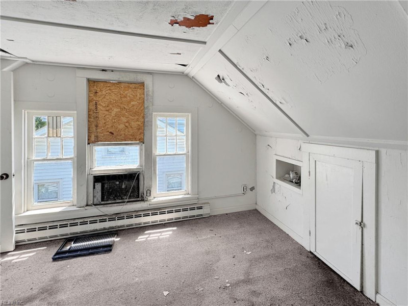 Photo 10 of 29 residential for sale in Hampton virginia