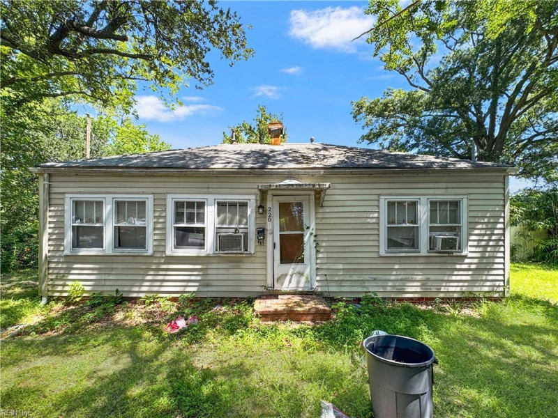 Photo 16 of 29 residential for sale in Hampton virginia