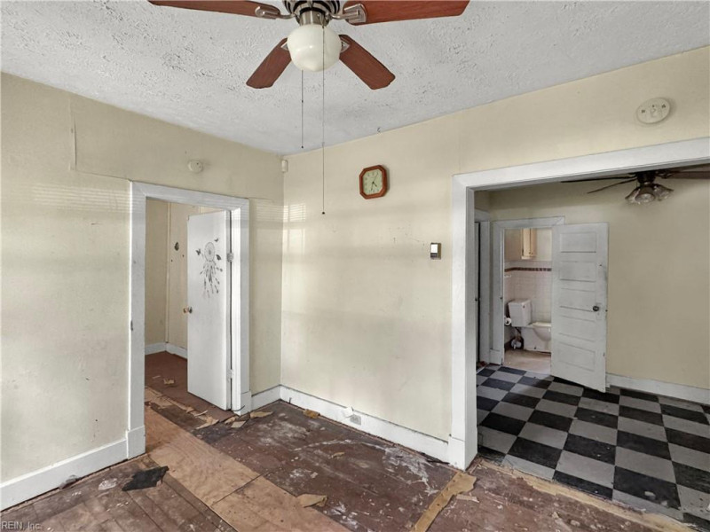 Photo 21 of 29 residential for sale in Hampton virginia