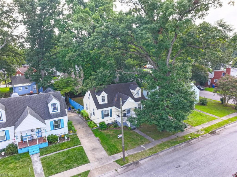 Photo 35 of 46 residential for sale in Chesapeake virginia