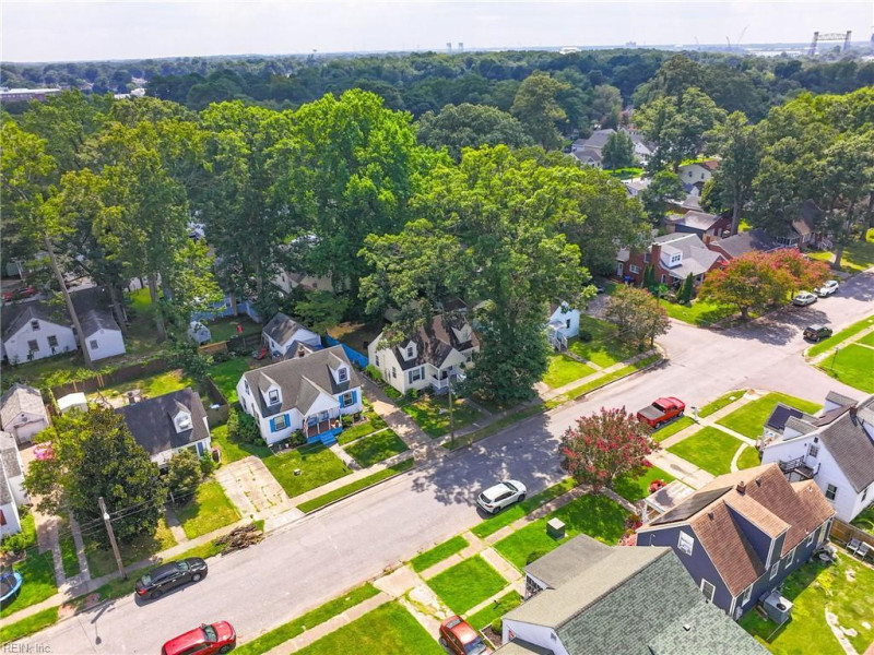 Photo 37 of 46 residential for sale in Chesapeake virginia