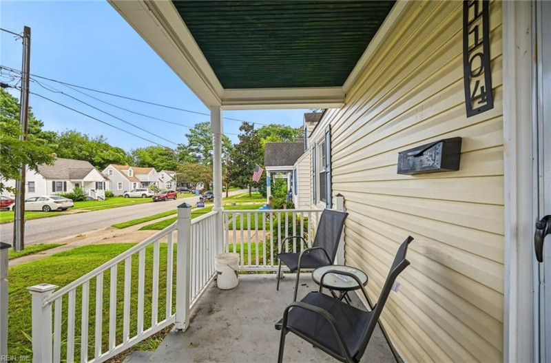 Photo 6 of 46 residential for sale in Chesapeake virginia