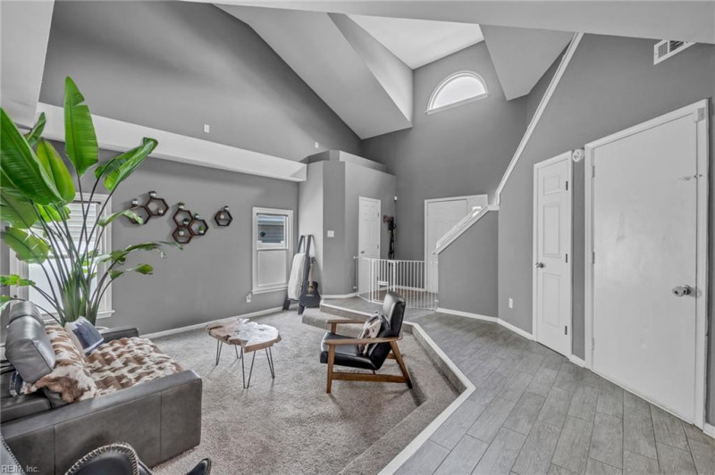 Photo 10 of 44 residential for sale in Chesapeake virginia