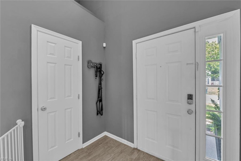 Photo 17 of 44 residential for sale in Chesapeake virginia