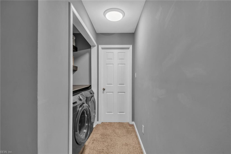 Photo 21 of 44 residential for sale in Chesapeake virginia