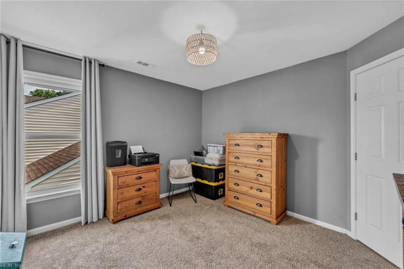 Photo 26 of 44 residential for sale in Chesapeake virginia