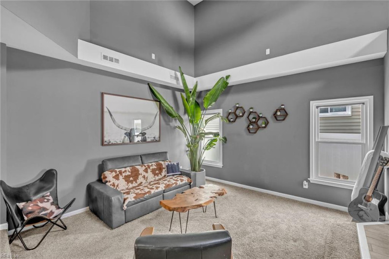 Photo 8 of 44 residential for sale in Chesapeake virginia