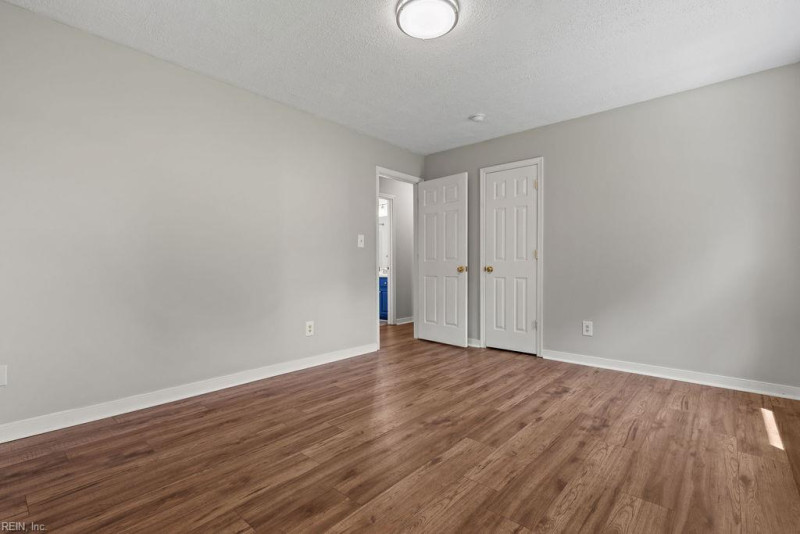 Photo 21 of 45 residential for sale in Suffolk virginia