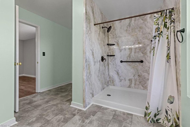 Photo 29 of 45 residential for sale in Suffolk virginia