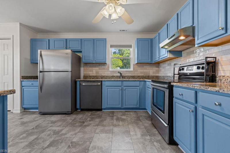 Photo 9 of 45 residential for sale in Suffolk virginia