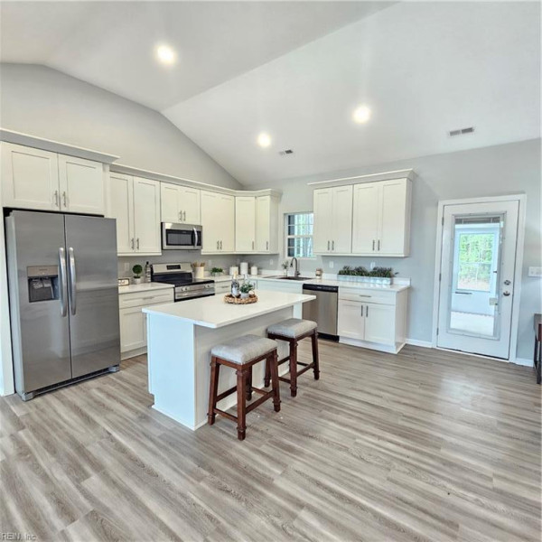 Photo 11 of 34 residential for sale in Suffolk virginia