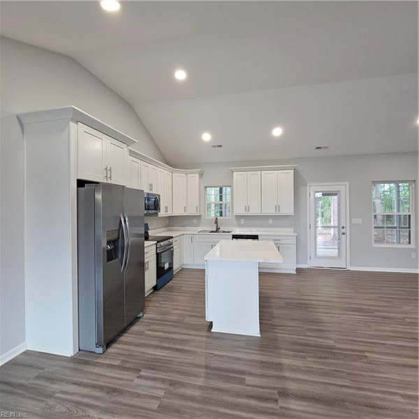 Photo 15 of 34 residential for sale in Suffolk virginia