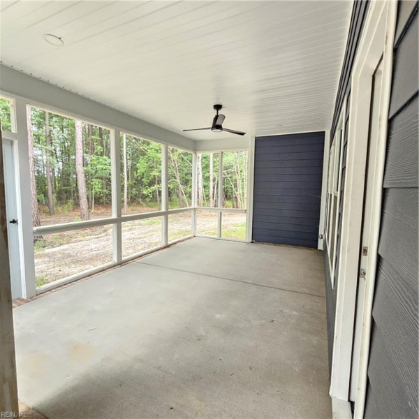 Photo 9 of 34 residential for sale in Suffolk virginia