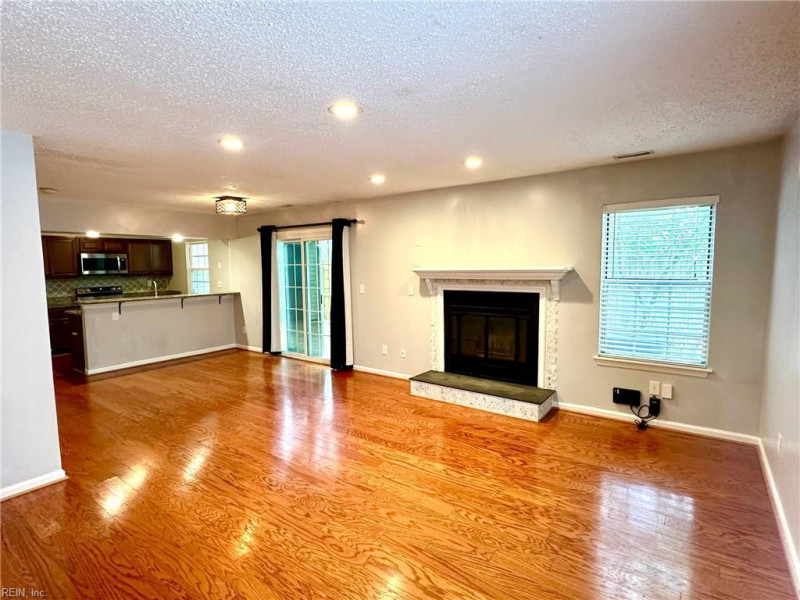 Photo 5 of 27 rental for rent in Virginia Beach virginia