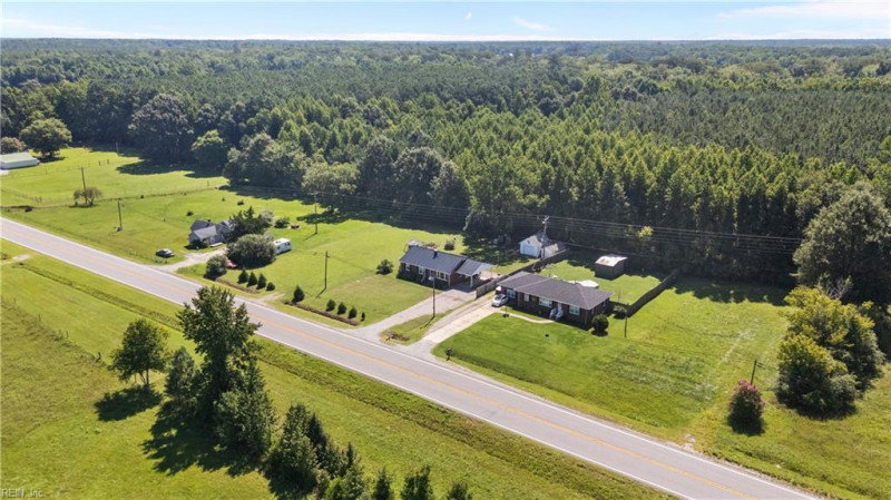 Photo 34 of 40 residential for sale in Isle of Wight County virginia